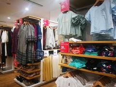 -优衣库(上海金桥太茂店)