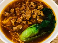 特色辣肉面-吴苑饼家(延平路店)