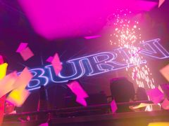 -简奥斯汀·赫本酒吧