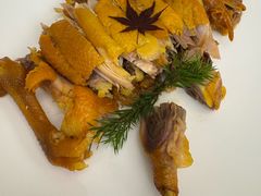 -品海楼·大连海胆锅贴馆(东港店)