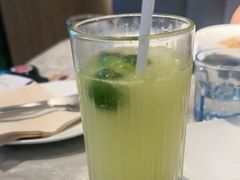 -必胜客(尹山湖歌林公园店)