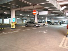 入口-百联又一城停车场