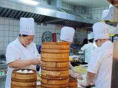 -馋三尺蟹粉小笼(人民广场店)