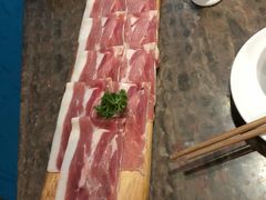 -佬土鹅肠火锅(中建大观店)