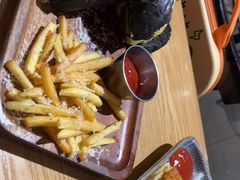 -HELLO 27 意面·沙拉·帕尼尼