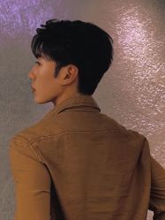 -变画·发型STUDIO