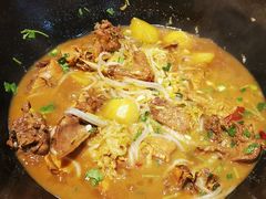 -袁小二大东北铁锅炖(吉祥村总部)