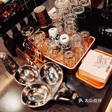 绿色复古风的咖啡小店