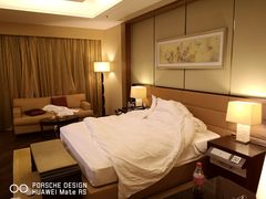 -深圳星河丽思卡尔顿酒店