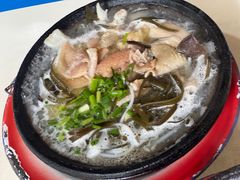 -刚砂锅鸡丝米线