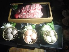 -湊湊火锅·茶憩(新中关购物中心店)