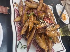 -郑小二山东特色炒鸡店(红小巷店)