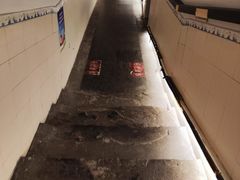 -洞庭洲·防空洞火锅·烧烤·铜锅涮肉(新百广场店)