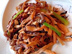 -小厨子私房菜·云南美食店