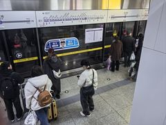 -红土地(地铁站)