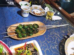 -乡村馕坑肉·烧烤·新疆菜·本地人更爱吃(阿勒泰首店)