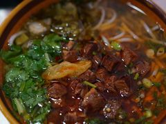 -花溪牛肉粉(八鸽岩店)