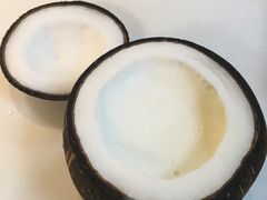 -志龙皇冠吃货椰子铺
