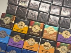 -VENCHI 闻绮(北京国贸商城店)