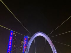 -南京眼步行桥