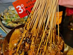 -何师烧烤Pro ·江湖川菜·小龙虾·精酿啤酒(太古里旗舰店)