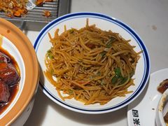 -小菜园新徽菜(镇江丹阳吾悦店)