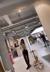 -变画·发型STUDIO