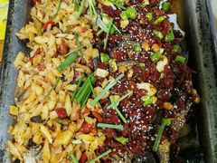 -宏兴烤鱼山庄(宣恩总店)
