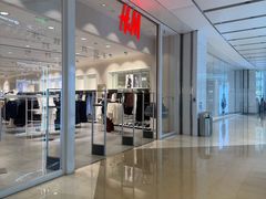 -王府井百货熙地港店