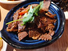 招牌酱牛肉-老班长手工灌汤包老店(东山店)