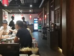 大堂-红九格老火锅(三峡广场店)