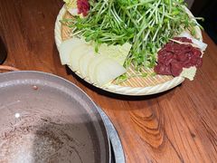 黑猪灼泉水时蔬-吃饭皇帝大(解放西路店)