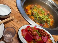 -山河屯铁锅炖· 东北菜·特色鲜鹅锅(开发区一店)