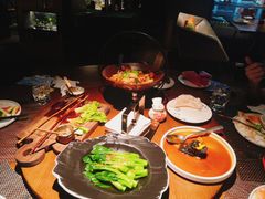 猴头菇鲍汁瑶柱扒制黑豆腐-肴约·花园式餐厅(湖里店)