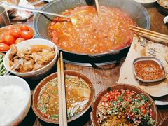 -萍姐火锅·公路夜市(武汉首店)