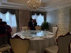 -沪华海鲜大酒楼(南汇店)