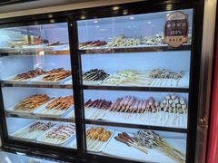 -哈尔滨小酒馆·鲜肉现穿自助烧烤(康新花园店)