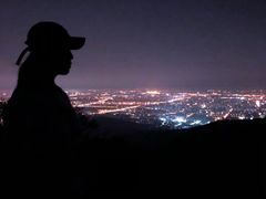 -鬼笑石后山停车场