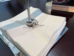 -22ºN BISTRO西餐&酒馆(石奥商业街店)