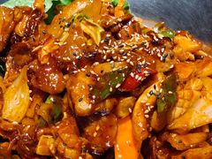 鱿鱼炒五花肉-富乐满韩国正宗炸鸡韩国料理(虹泉路店)