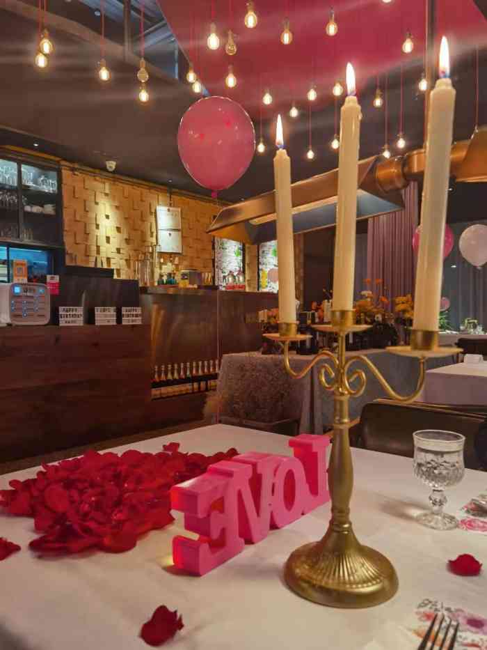 西缘花厨·鲜花西餐厅(运河外滩店)-"距离这次用餐已经过去蛮久了,逛