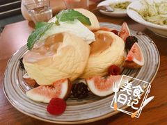 莓果奶油芝士舒芙蕾松饼-UPPER KITCHEN(延安路店)