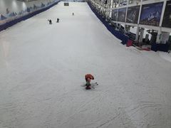 -乔波室内滑雪场
