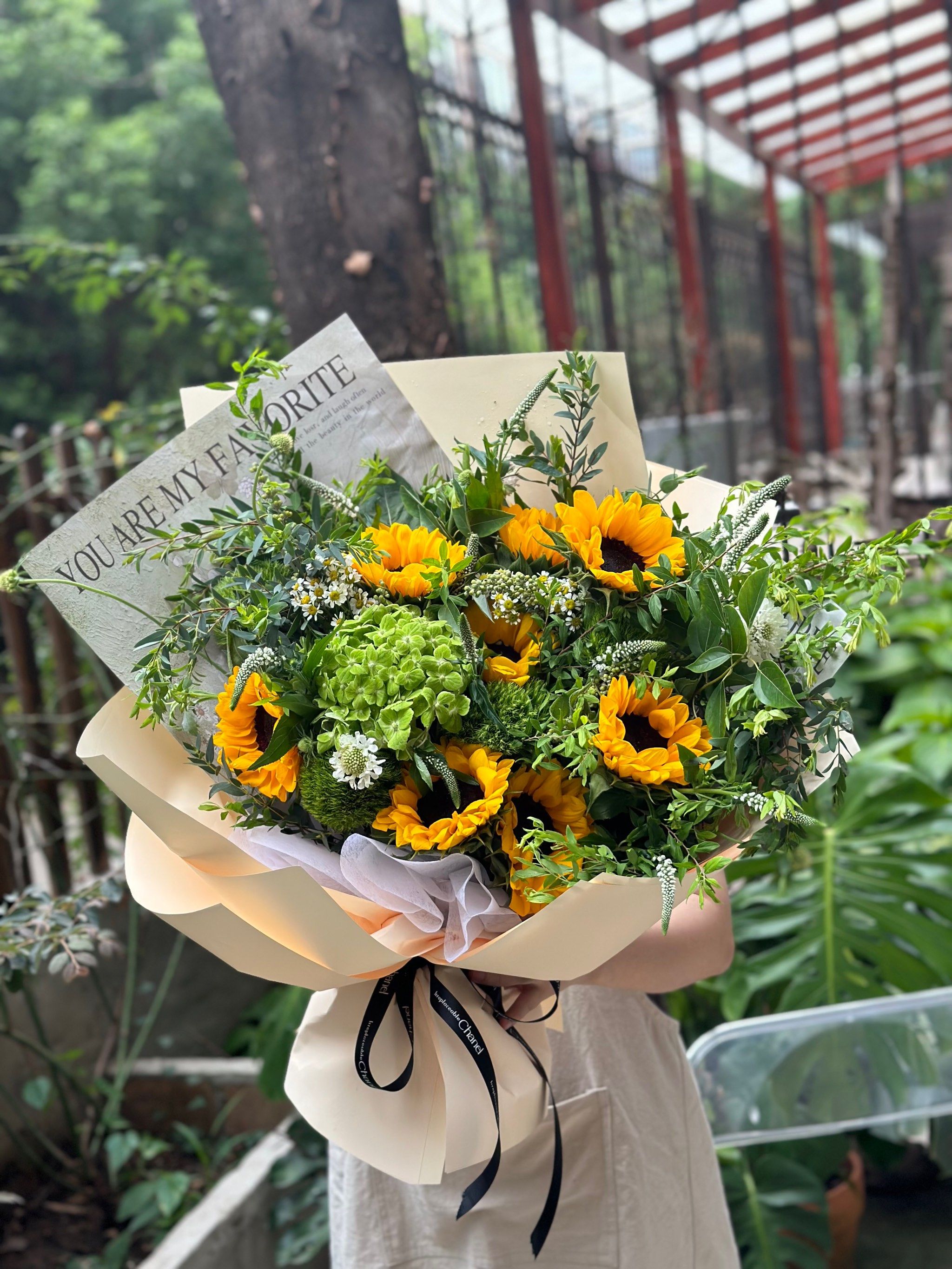 森系小清新风格的向日葵花束!