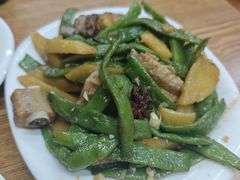 -东北四季饺子王(华山路店)