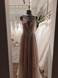 -LA GRACE高端婚纱礼服定制馆