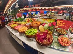 -四囍码头海鲜烧烤自助火锅(外滩南京东路悦荟广场店)