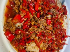 -阿瓦山寨·湘菜现炒·剁椒鱼头王(咸阳总店)