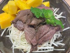 芒果牛肉沙拉-mango tree芒果树泰国餐厅(青岛万象城店)