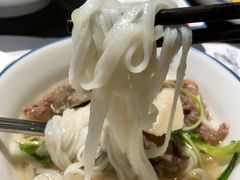 -美奈小馆·越南料理(中航城君尚购物中心店)
